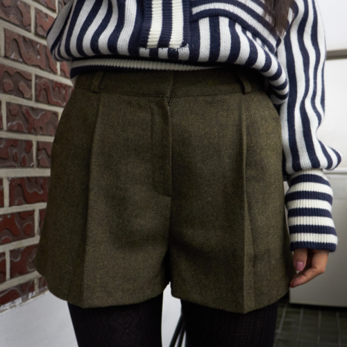 herringbone wool shorts (khaki)